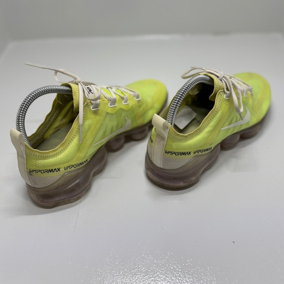 Women’s Nike Air VaporMax 2019 Volt Neon Yellow Running Shoes Size 7.5 - Picture 7 of 15